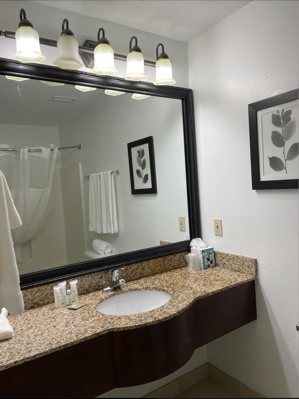 Harmony Inn & Suites Fort Dodge Eksteriør billede