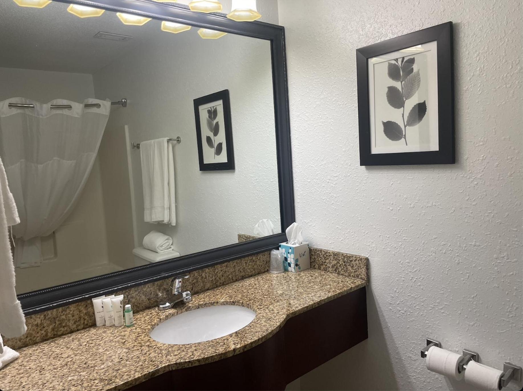 Harmony Inn & Suites Fort Dodge Eksteriør billede