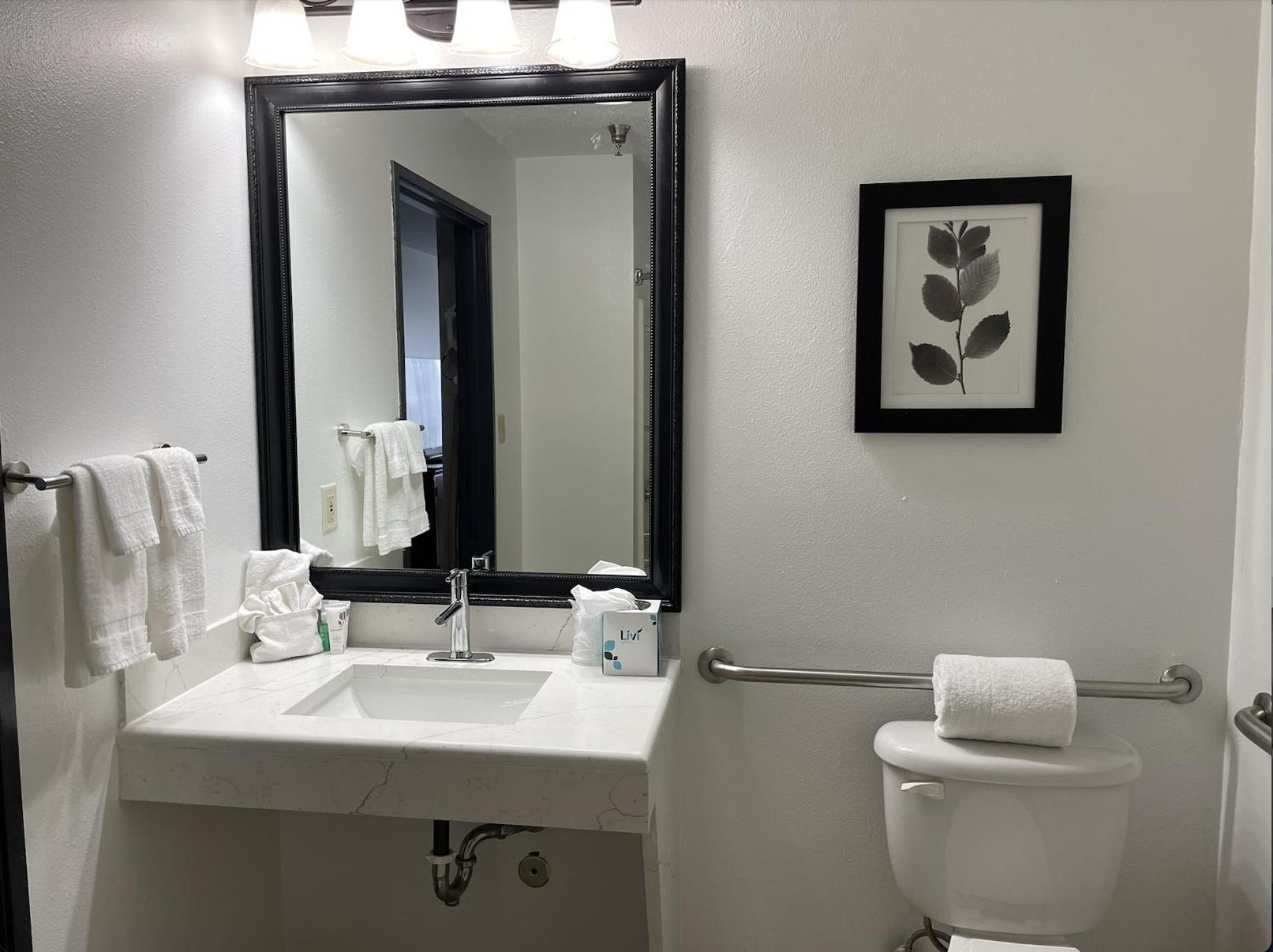 Harmony Inn & Suites Fort Dodge Eksteriør billede